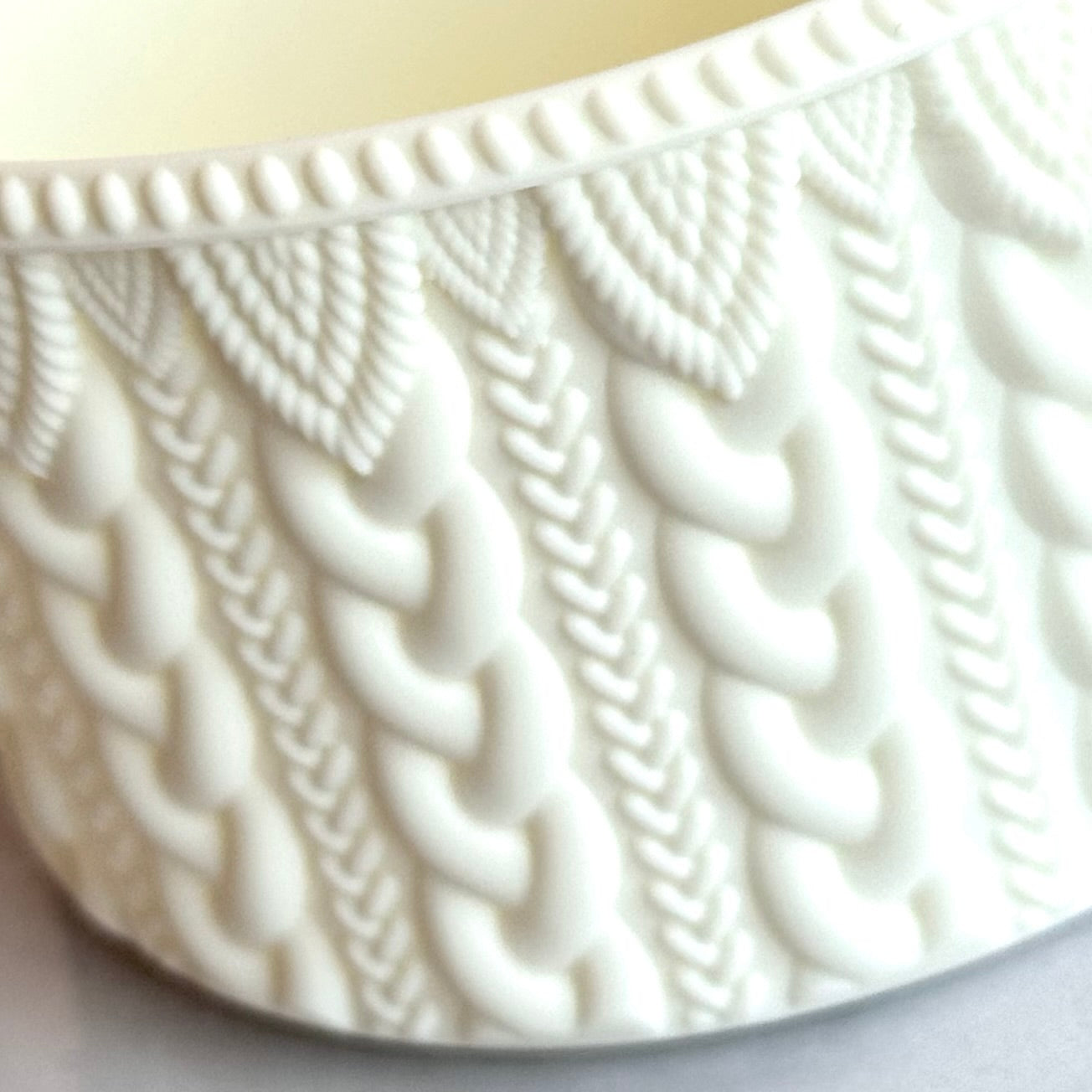 CREAM MACRAME Tumbler Boot