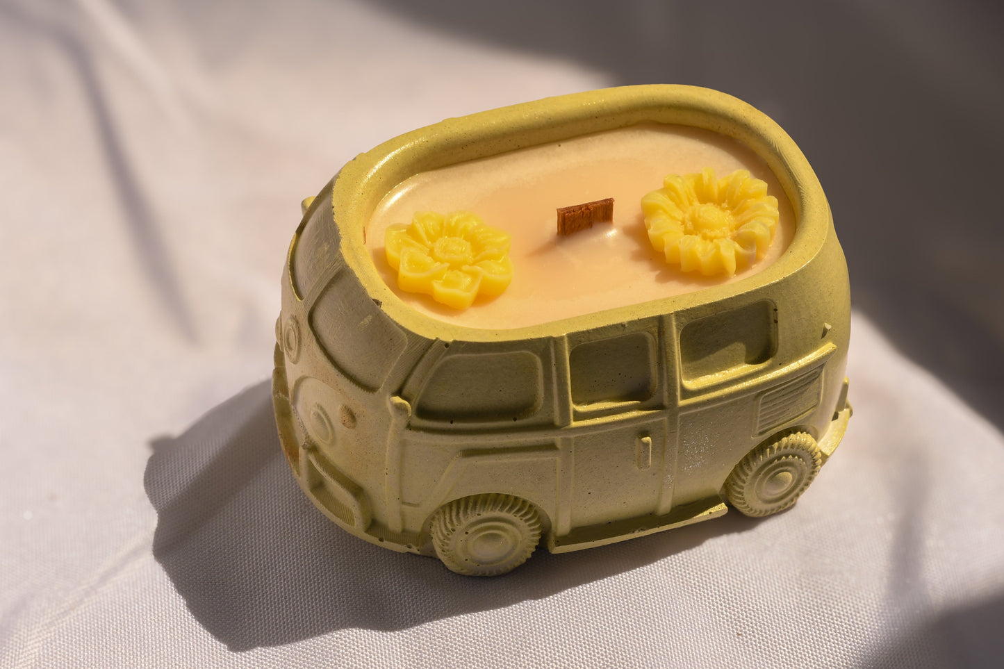 Retro Van Candle | Wood Wick